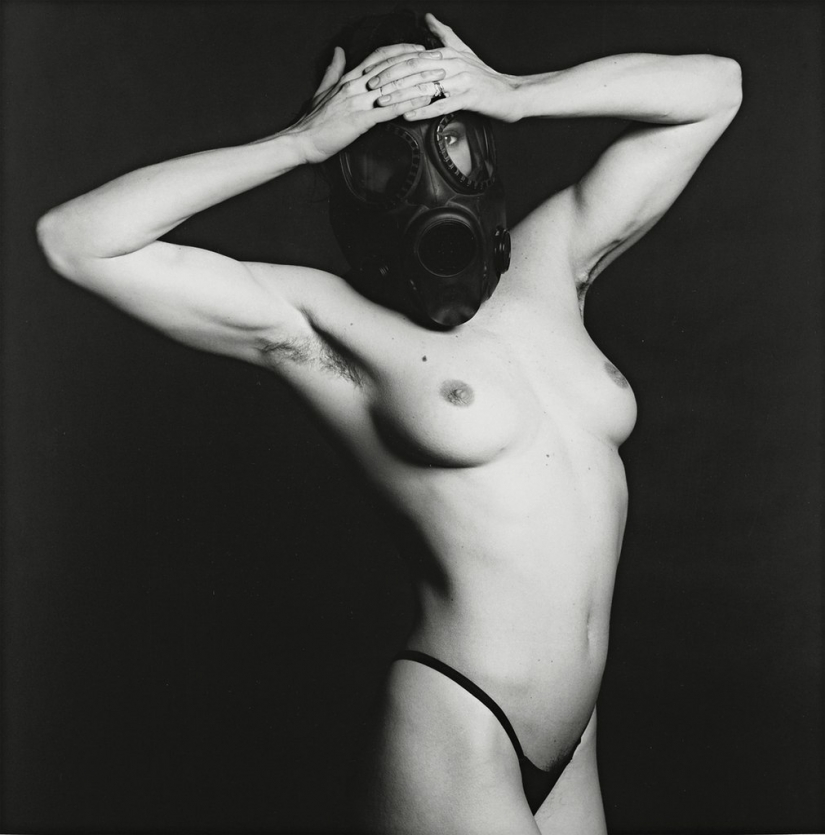 Photographer Robert Mapplethorpe: "I create art with pornography."