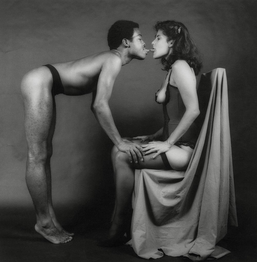 Photographer Robert Mapplethorpe: "I create art with pornography."