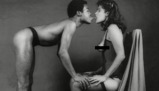 Photographer Robert Mapplethorpe: "I create art with pornography."