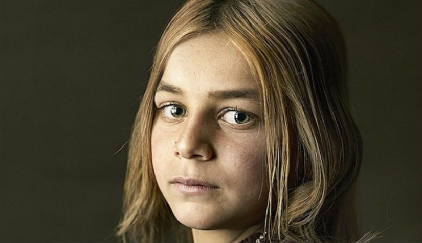 Poignant portraits of the Iberian Roma in the style of old paintings Poignant portraits of the Iberian Roma in the style of old paintings