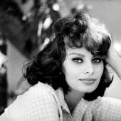 Poor girl Sophia, which conquered the whole world