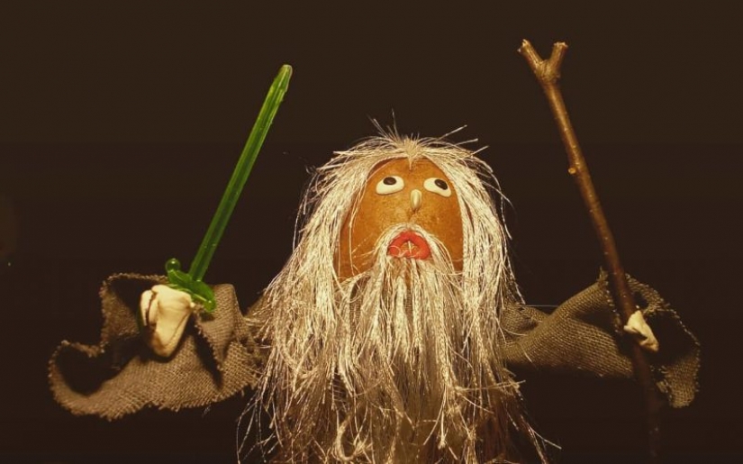 Praising a national brand, a blogger from Belarus creates masterpieces from potatoes Praising a national brand, a blogger from Belarus creates masterpieces from potatoes