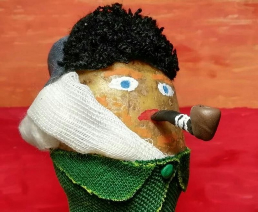 Praising a national brand, a blogger from Belarus creates masterpieces from potatoes