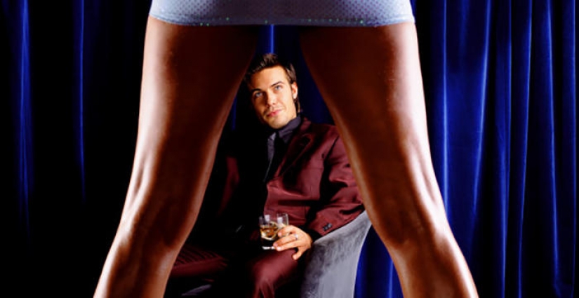 Profesional stripper dijo que sus clientes enojados Profesional stripper dijo que sus clientes enojados