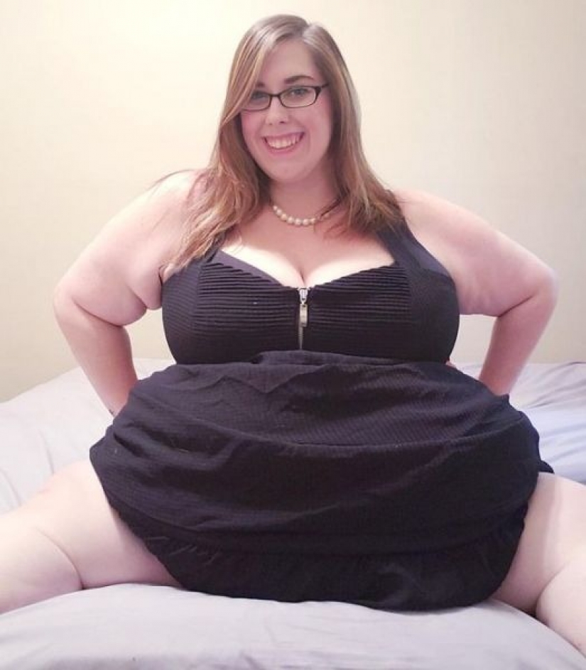 Profitable fat: the fat girl is earning thousands by selling their pictures and videos online