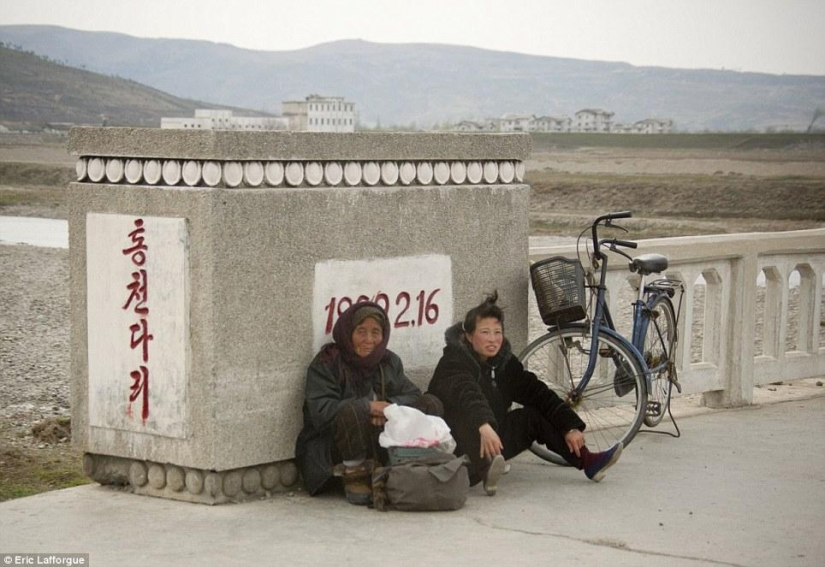 Prohibido fotos de Corea del Norte, filmado con una cámara oculta Prohibido fotos de Corea del Norte, filmado con una cámara oculta