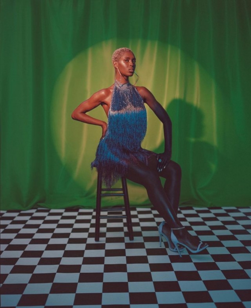 Que jodie Turner-Smith es un negro de la actriz que va a jugar a la Reina