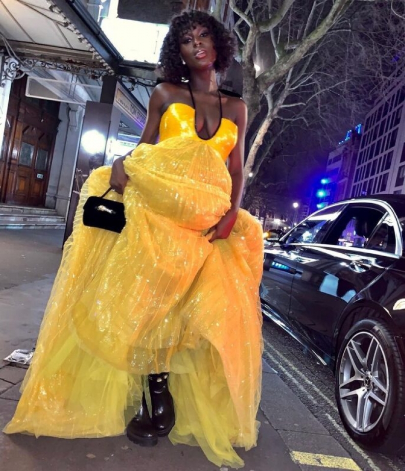 Que jodie Turner-Smith es un negro de la actriz que va a jugar a la Reina