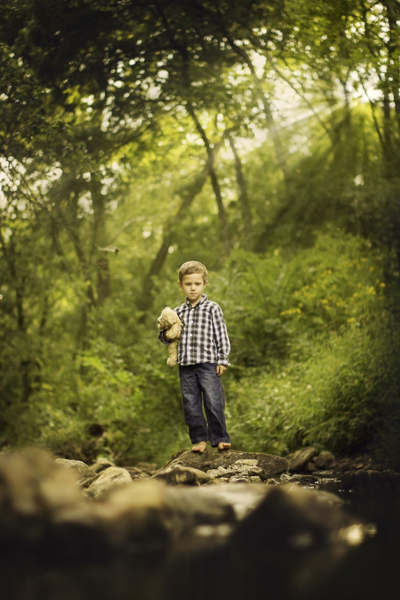 "¿Quién eres tú sin una costosa cámara?": el fotógrafo dijo Hayter fresco de material de archivo en una cámara