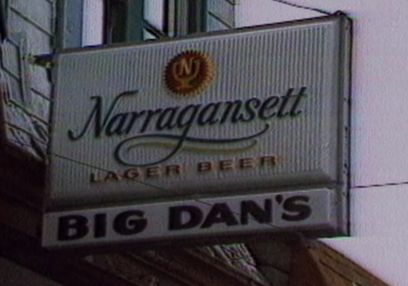 Rape under the toast: a macabre story of Cheryl Araujo, which was played at a local bar, crowded