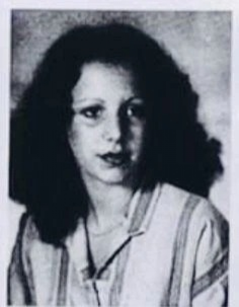 Rape under the toast: a macabre story of Cheryl Araujo, which was played at a local bar, crowded