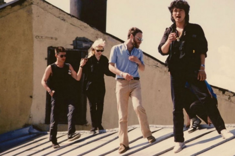 Red wave: previously unpublished photos of stars of Soviet rock in his youth Red wave: previously unpublished photos of stars of Soviet rock in his youth