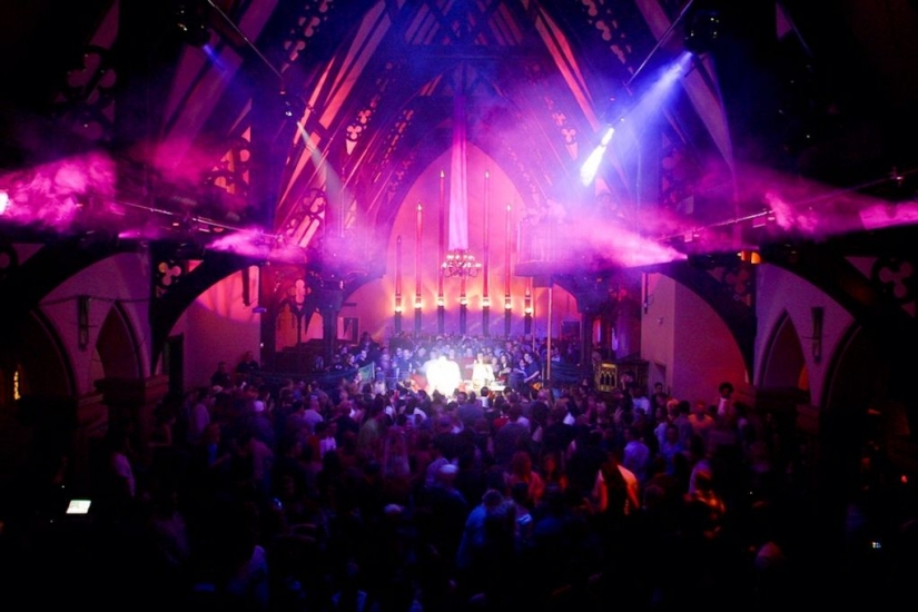 Reestructuración Total: 5 iglesias, cambió su propósito religioso