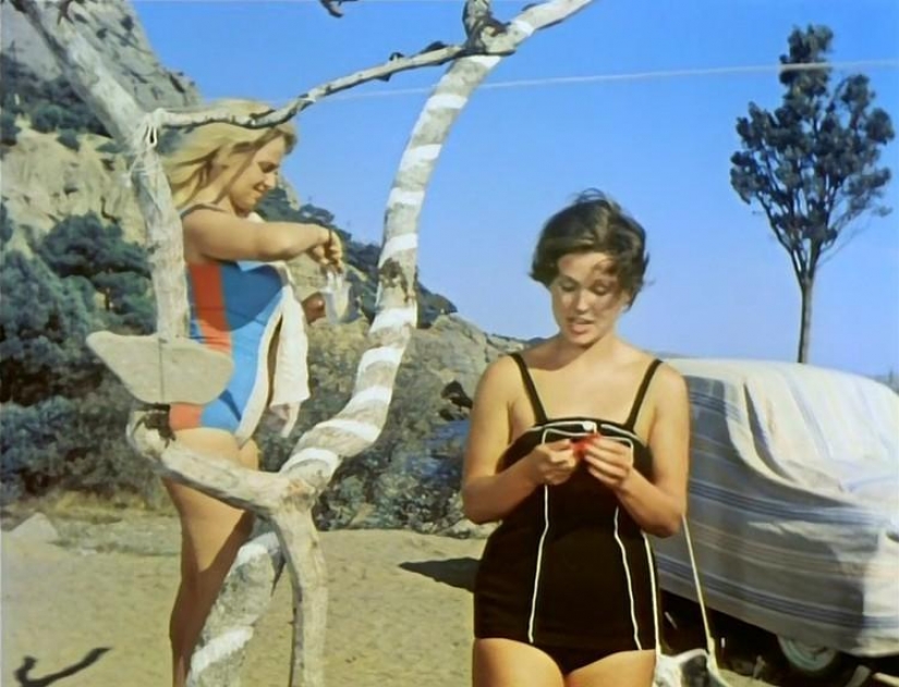 Retrosic: 20 iconic swimsuit movie