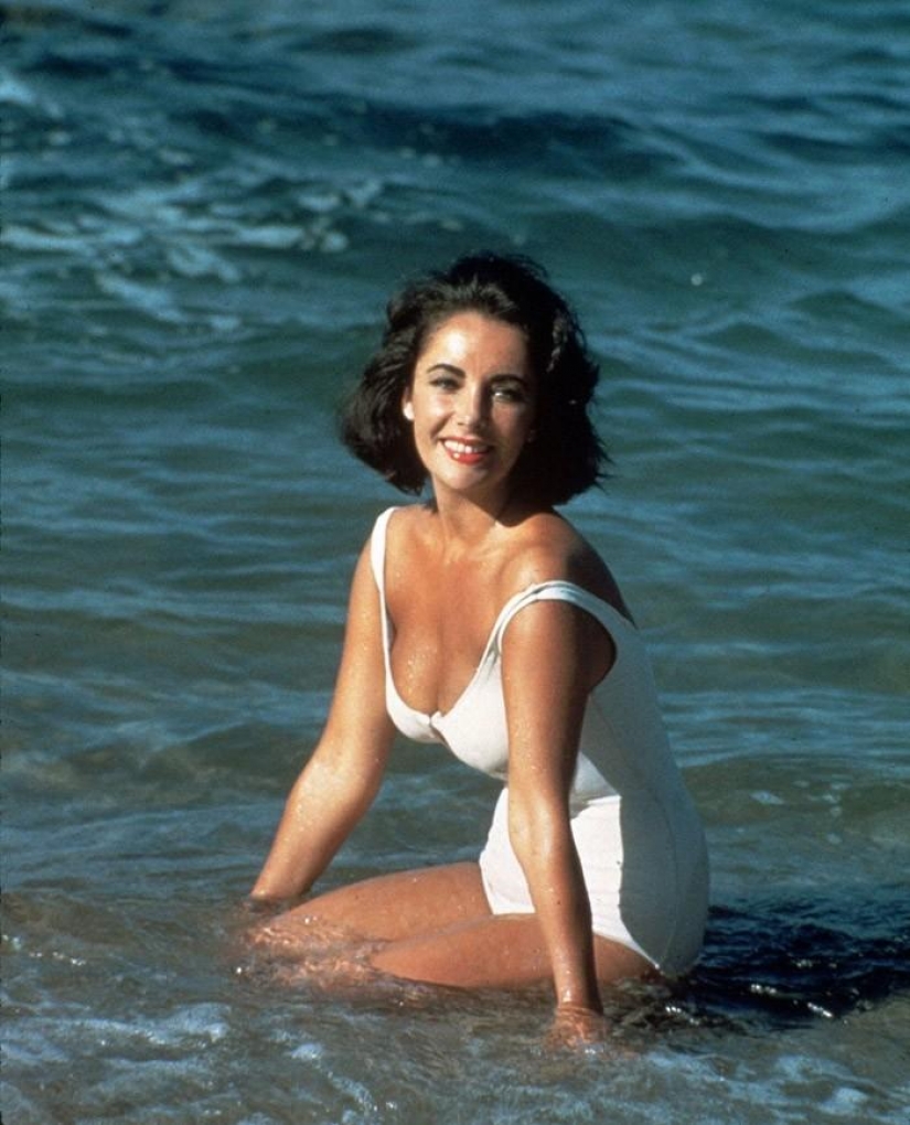 Retrosic: 20 iconic swimsuit movie