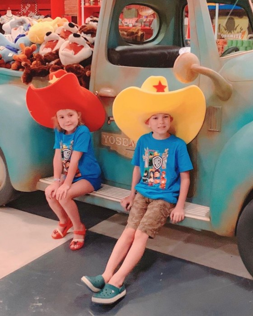 Rowing is not a child: how to earn the most young YouTube bloggers