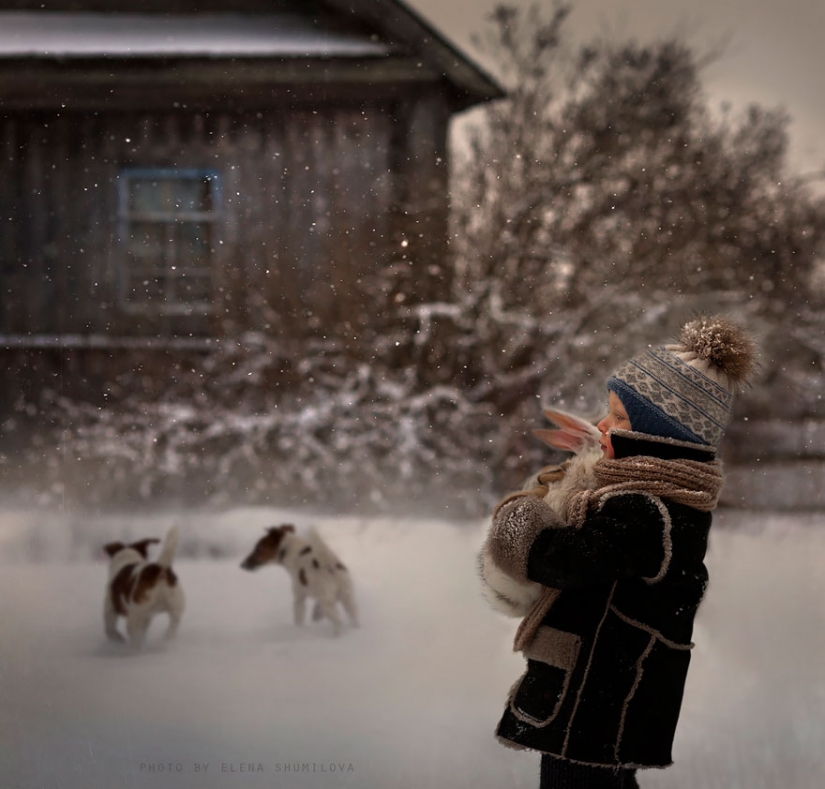 Russian woman creates stunning photographs of your children with animals in the village