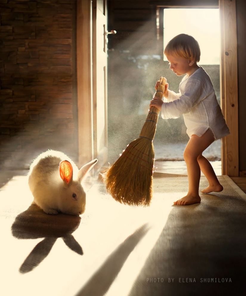 Russian woman creates stunning photographs of your children with animals in the village