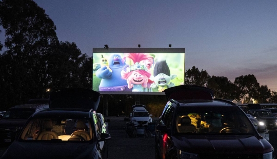 Safe and comfortable: what drive-ins are once again gaining popularity Safe and comfortable: what drive-ins are once again gaining popularity
