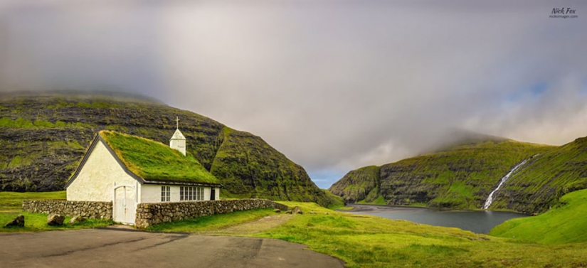 Scandinavian houses with overgrown roof, which I want to settle immediately