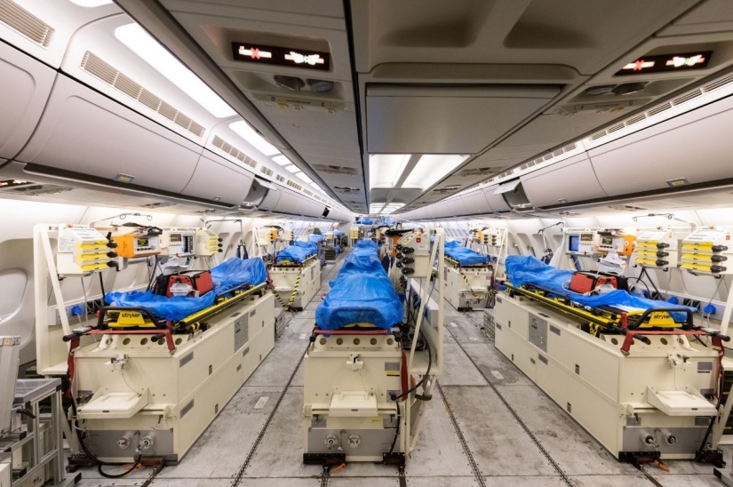 Se ve como el "flying hospital" combate contra el coronavirus