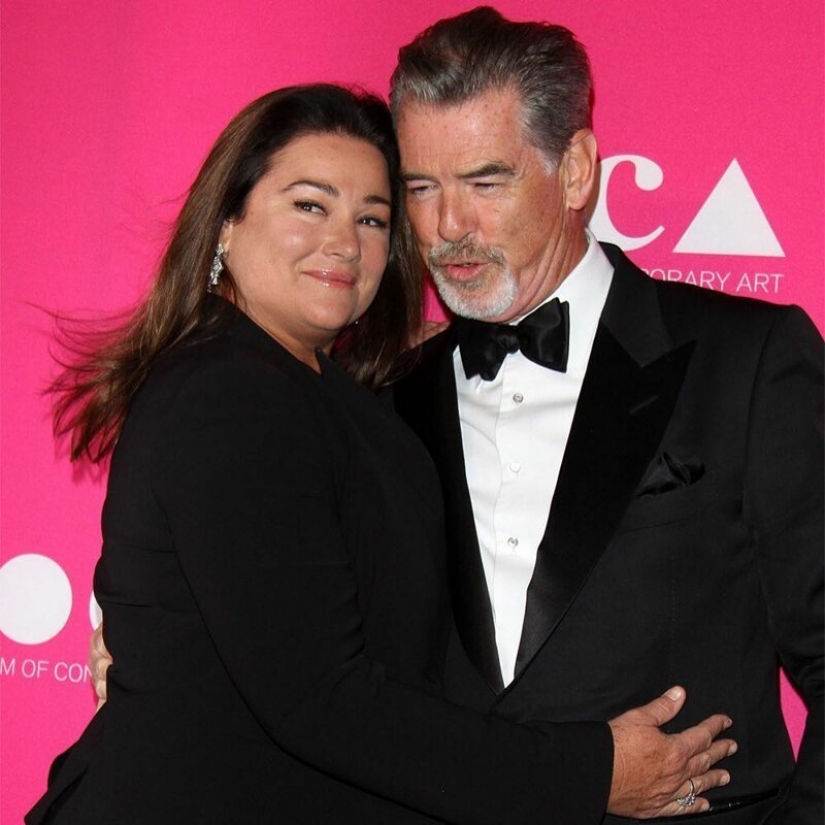 Se veía como en su juventud, la mujer de Pierce Brosnan Se veía como en su juventud, la mujer de Pierce Brosnan