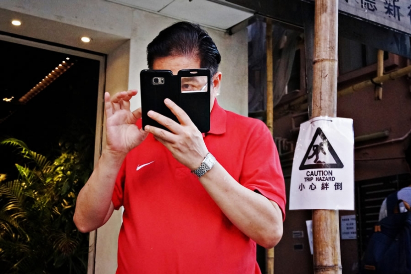 Seize the moment: a photographer who notices everything