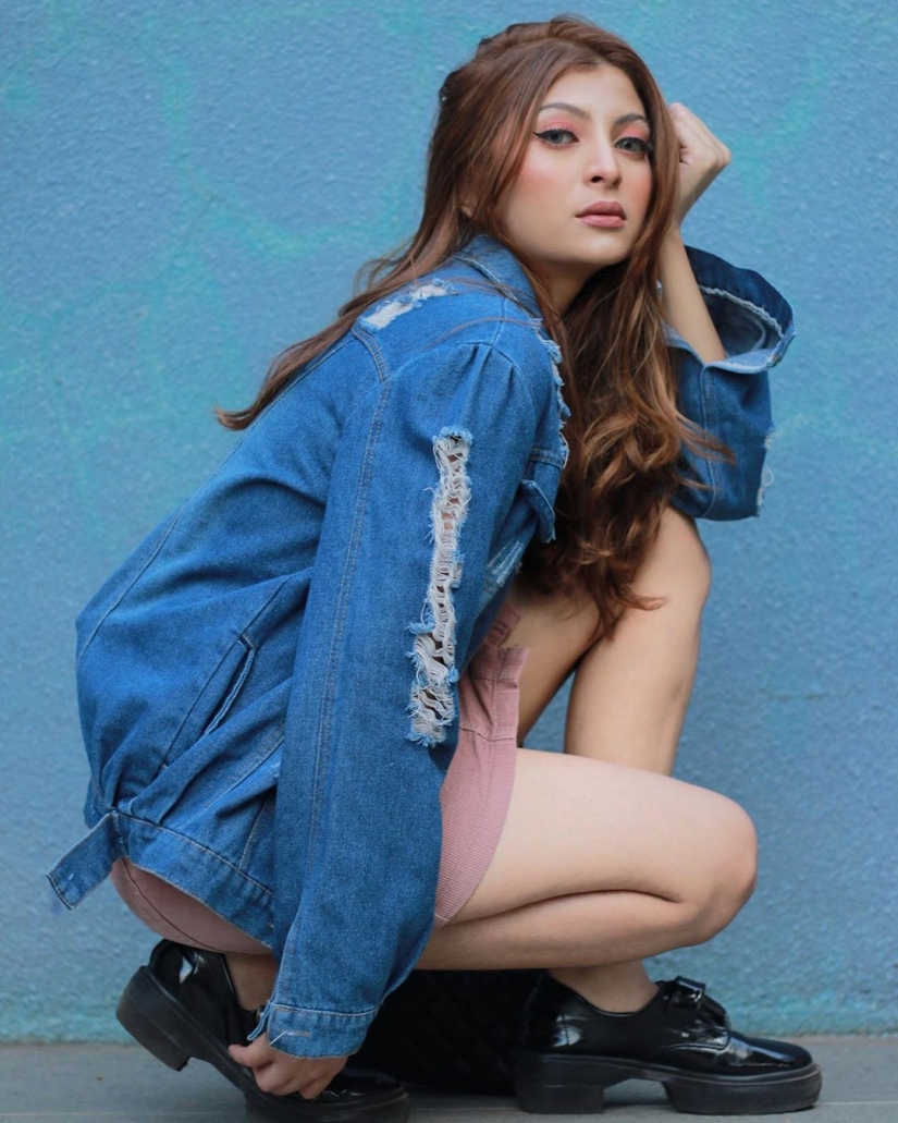 She decided to sell her virginity for the sake of combating coronavirus, but it was condemned