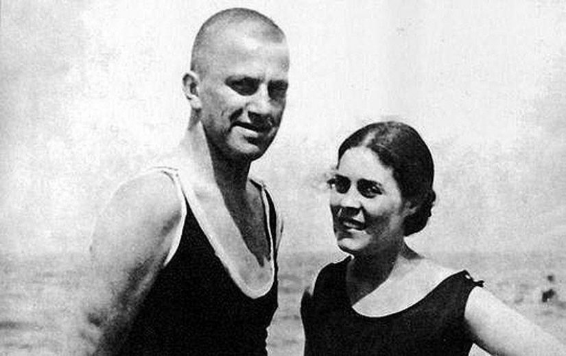 Shocking scenes from the life of a Muse of Mayakovsky