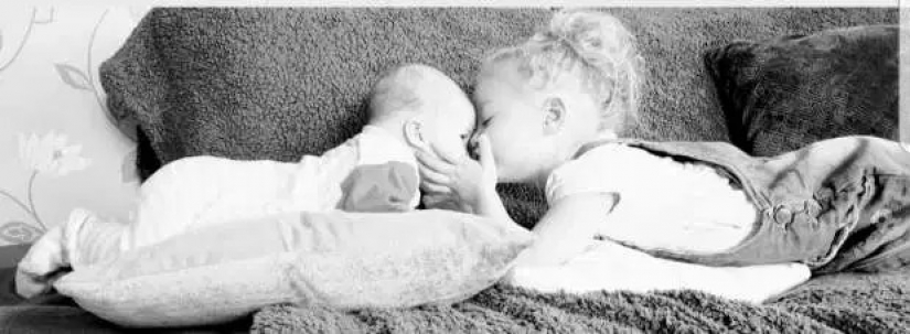 Síndrome raro: cuando la esposa estaba embarazada, su marido sufría de la enfermedad de la mañana y comer en exceso