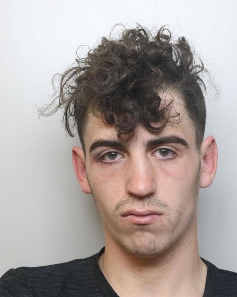 Spit on the police to kissing nurses: what crimes were thrown the British during the quarantine