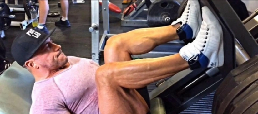 Su mejor regalo de mí! Un hombre pasa todo su aspecto, pero su favorito no se confundan