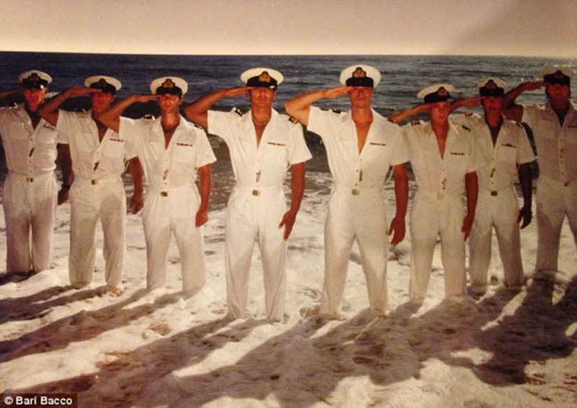 The adventures of the most famous in the world of a team of strippers