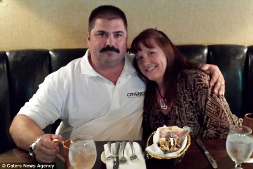 The American has spent 140 thousand dollars to freeze his family and "resurrect" in the future