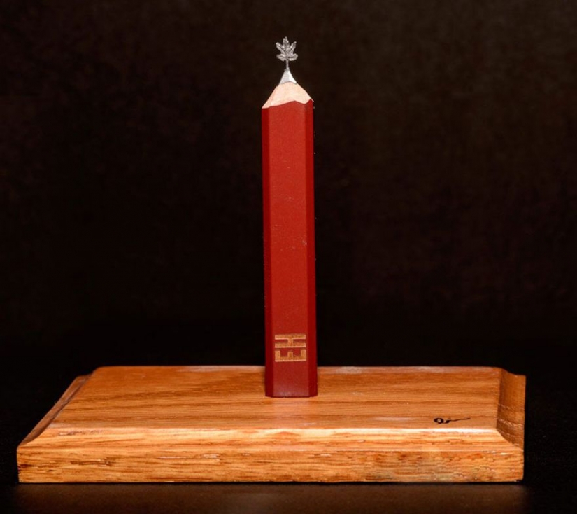 The artist cut the pencil slates of tiny masterpieces The artist cut the pencil slates of tiny masterpieces