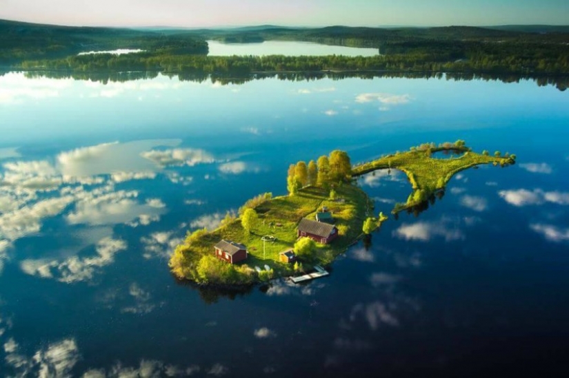 The beauty of the four seasons on a small Finnish island Long Rock The beauty of the four seasons on a small Finnish island Long Rock