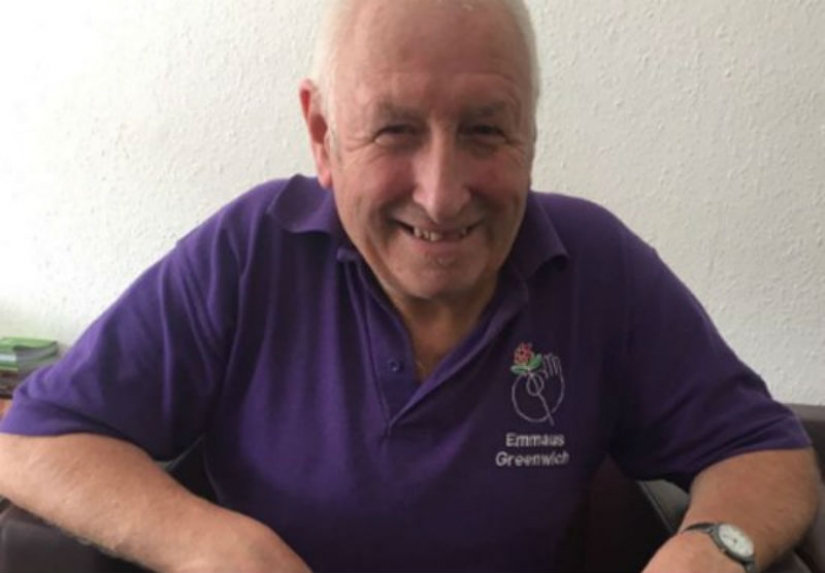 The Briton walked away from the quarrelsome wife to the forest and are now completely happy