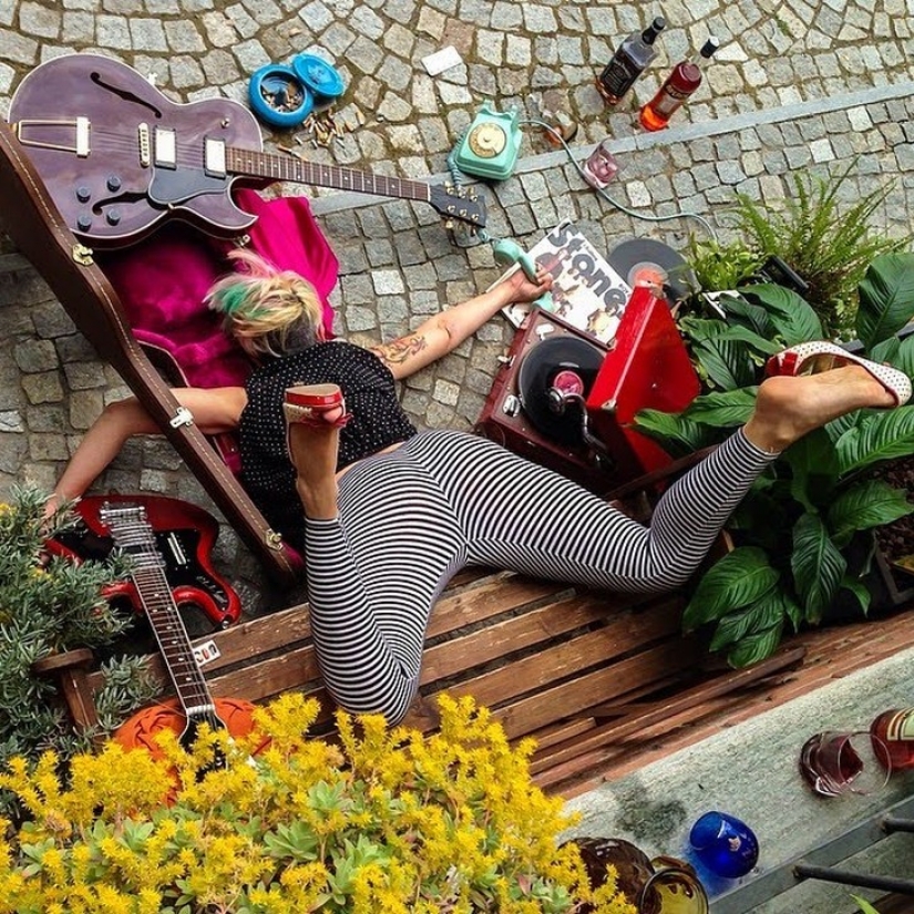 The collapse and fall of the illusions of life: funny pictures about staged accidents The collapse and fall of the illusions of life: funny pictures about staged accidents