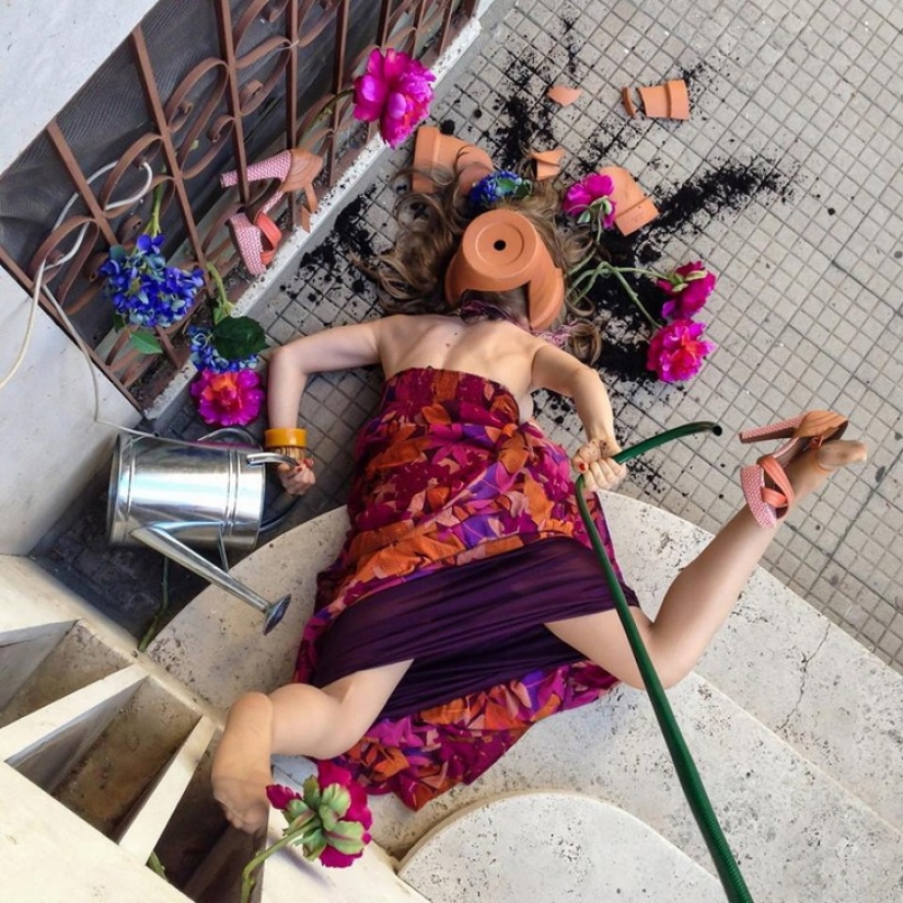 The collapse and fall of the illusions of life: funny pictures about staged accidents The collapse and fall of the illusions of life: funny pictures about staged accidents