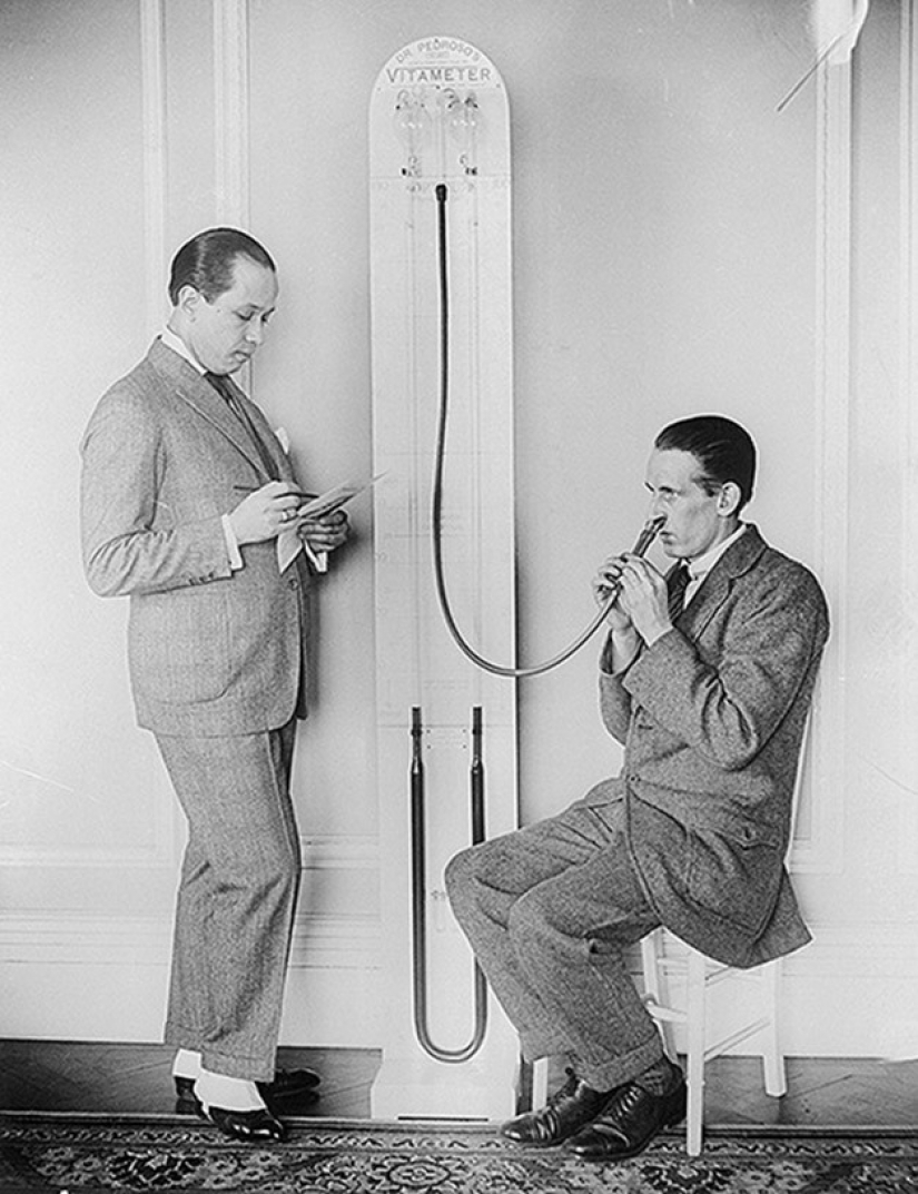 The crucifixion from schizophrenia and heroin cough: the strangest methods of treatment