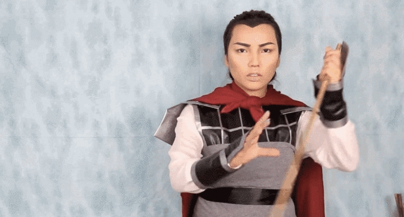 The girl tried on the images of 15 disney princesses