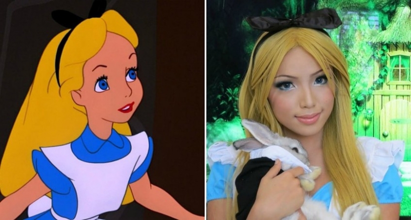The girl tried on the images of 15 disney princesses