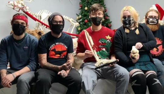 The guy from Canada got a gift for Christmas own foot