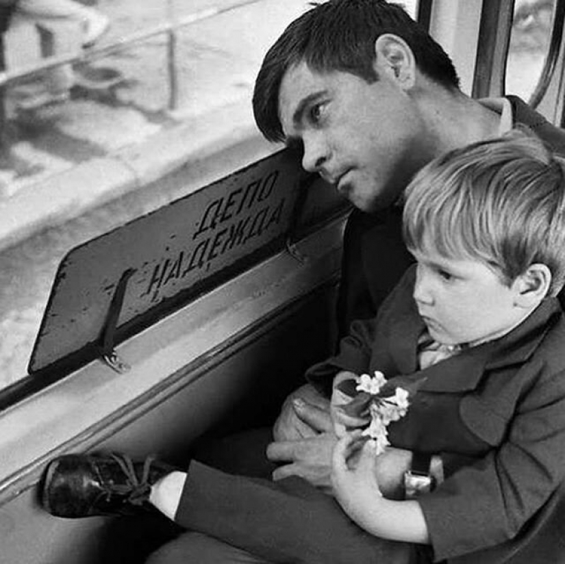 The guy from Riga breathes life into an old Soviet photo, forcing them to move The guy from Riga breathes life into an old Soviet photo, forcing them to move