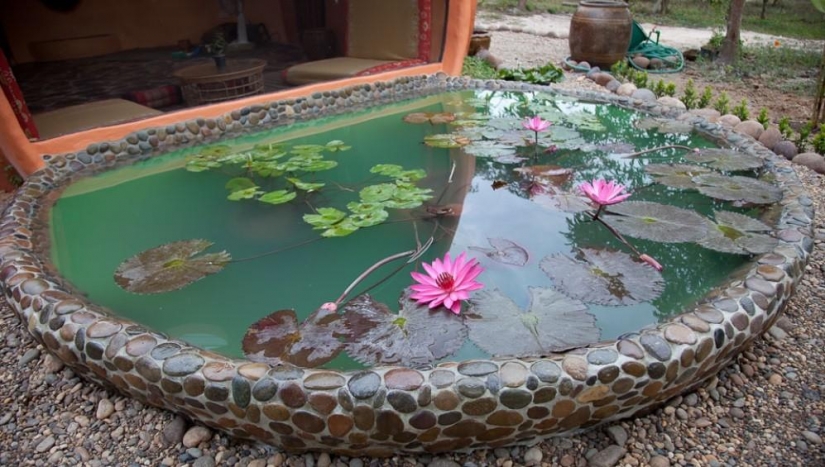 The man has built his dream home for a month and a half, spending only $ 9,000