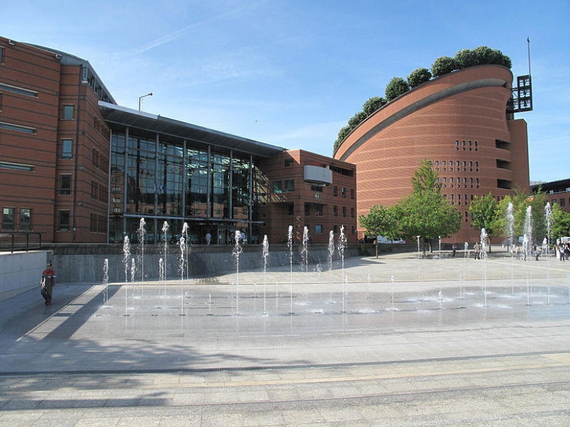 The modern architecture of the temples