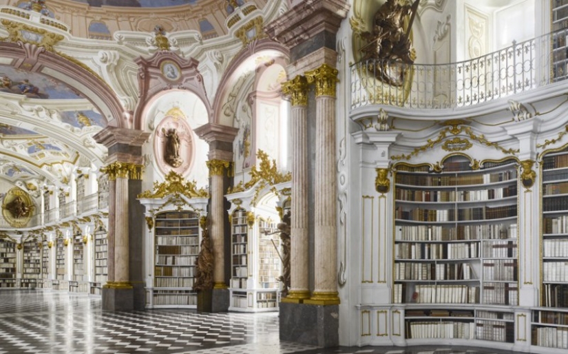 The most beautiful libraries of the world The most beautiful libraries of the world