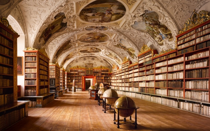 The most beautiful libraries of the world The most beautiful libraries of the world