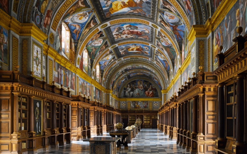 The most beautiful libraries of the world The most beautiful libraries of the world