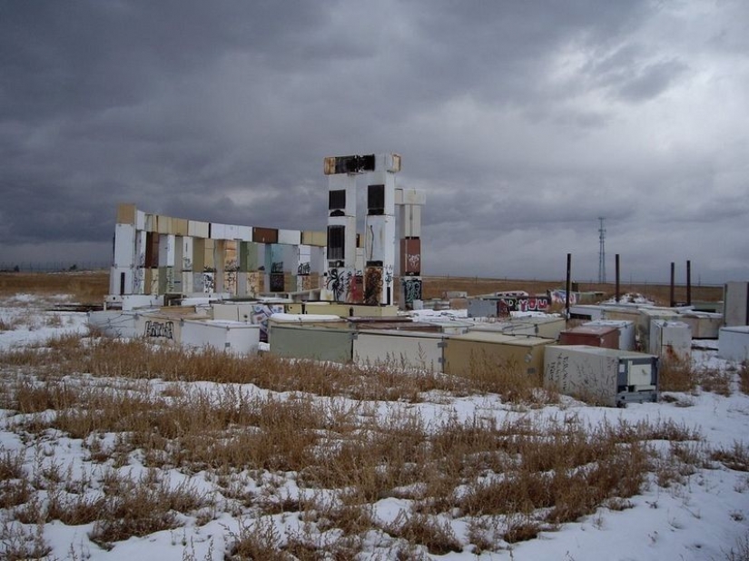 The most bizarre parody of Stonehenge